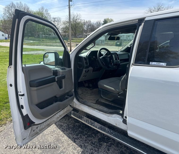 image for item NT9082 2020 Ford F150 SuperCab pickup truck