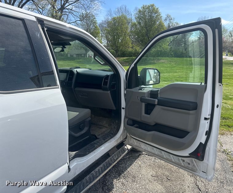 image for item NT9082 2020 Ford F150 SuperCab pickup truck