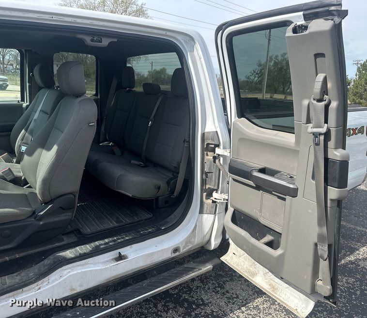 image for item NT9082 2020 Ford F150 SuperCab pickup truck