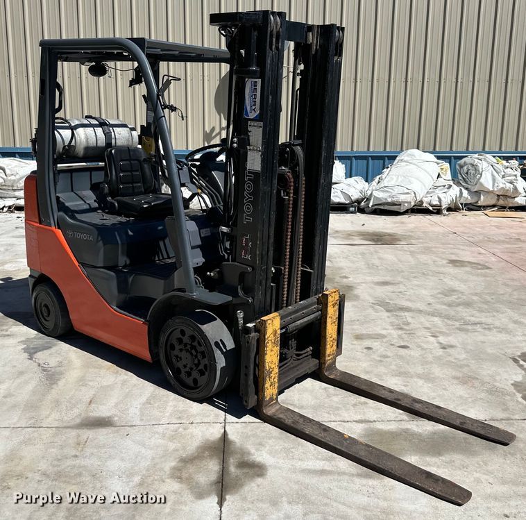 image for item NT9091 2014 Toyota 8FGCU25 forklift