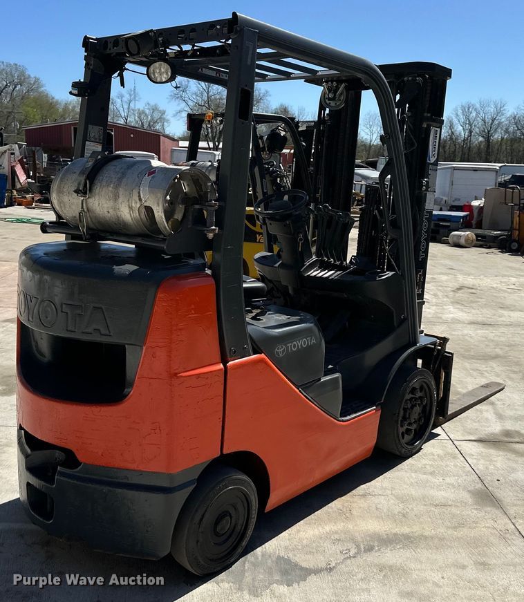 image for item NT9091 2014 Toyota 8FGCU25 forklift