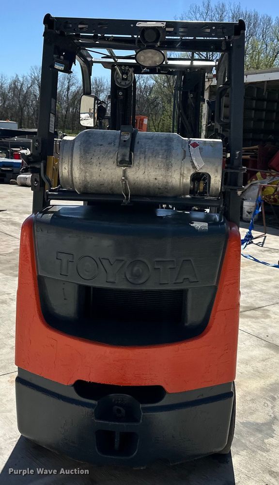 image for item NT9091 2014 Toyota 8FGCU25 forklift