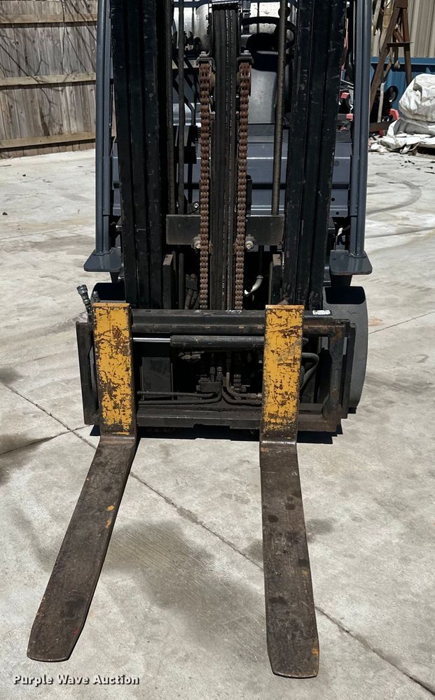 image for item NT9091 2014 Toyota 8FGCU25 forklift