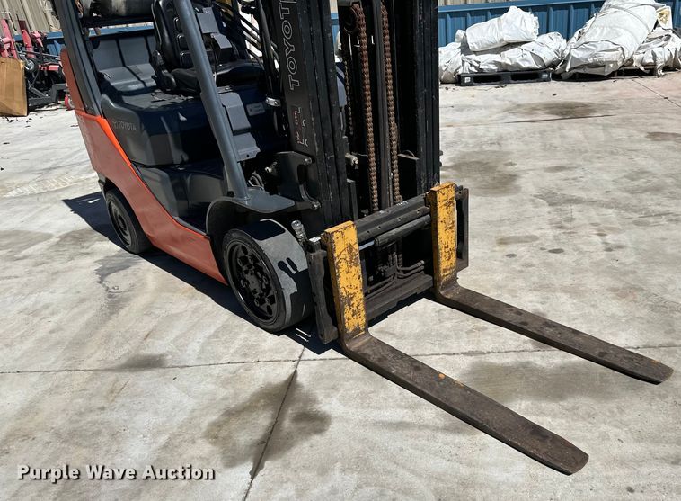 image for item NT9091 2014 Toyota 8FGCU25 forklift