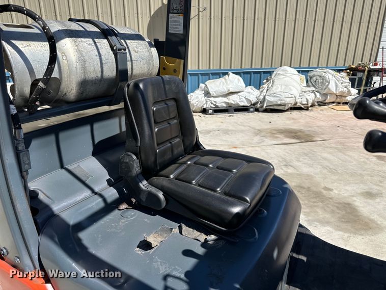 image for item NT9091 2014 Toyota 8FGCU25 forklift