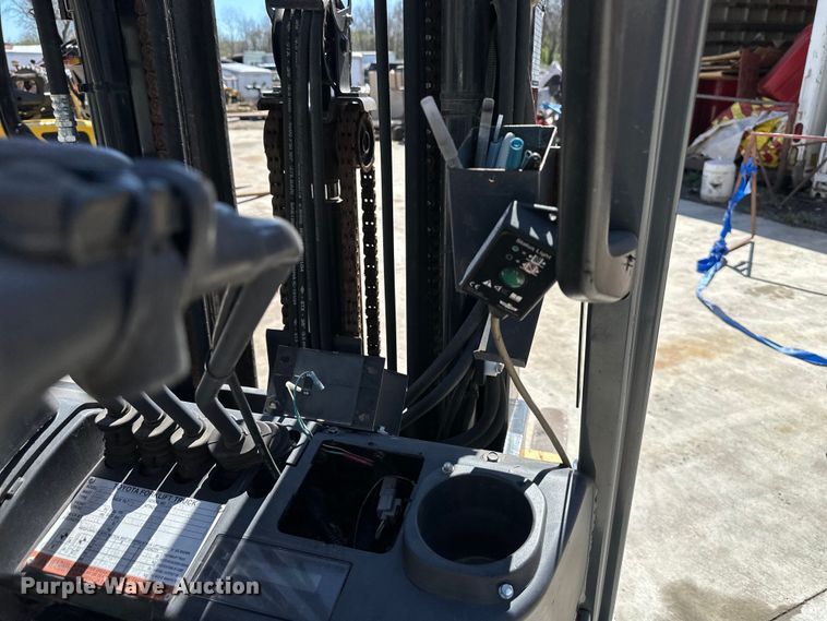 image for item NT9091 2014 Toyota 8FGCU25 forklift