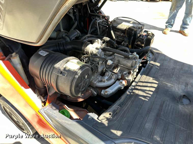 image for item NT9091 2014 Toyota 8FGCU25 forklift