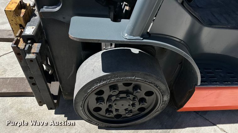 image for item NT9091 2014 Toyota 8FGCU25 forklift