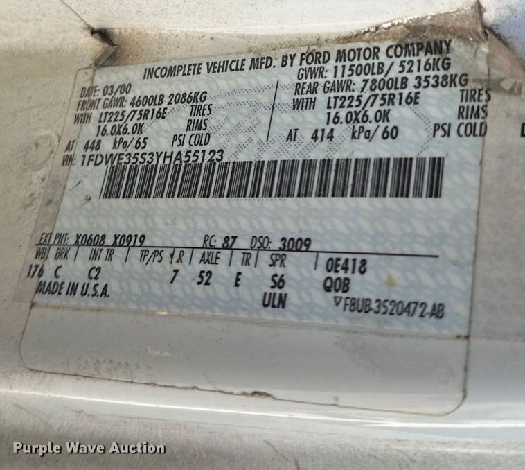 image for item NT9092 2000 Ford E350 box truck