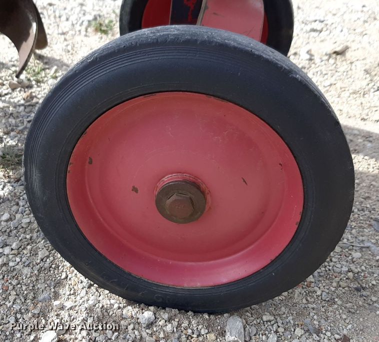 image for item NV9033 Tiller