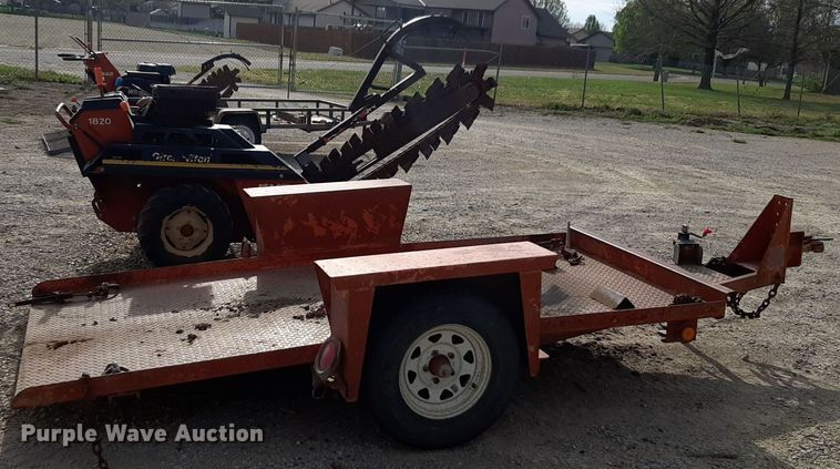 image for item NV9035 2003 Ditch Witch 1820H trencher with trailer