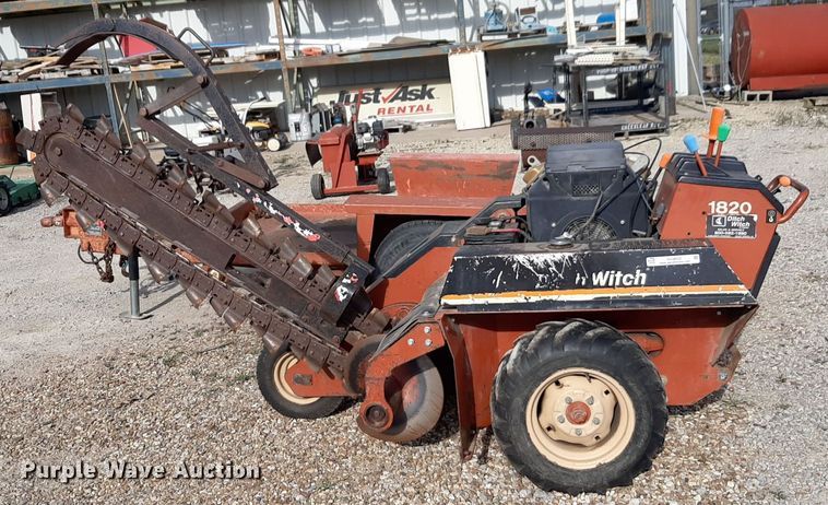 image for item NV9035 2003 Ditch Witch 1820H trencher with trailer