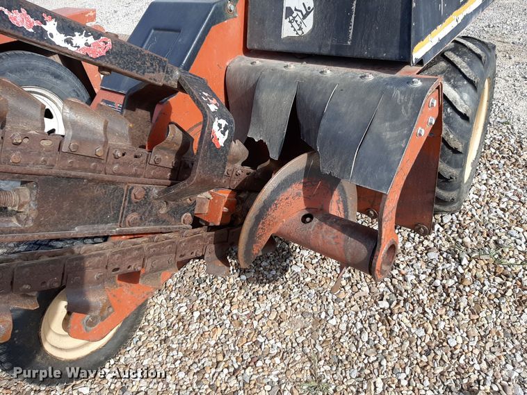image for item NV9035 2003 Ditch Witch 1820H trencher with trailer