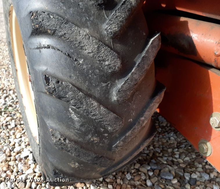 image for item NV9035 2003 Ditch Witch 1820H trencher with trailer