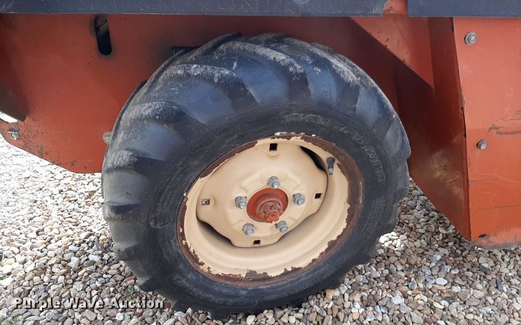 image for item NV9035 2003 Ditch Witch 1820H trencher with trailer