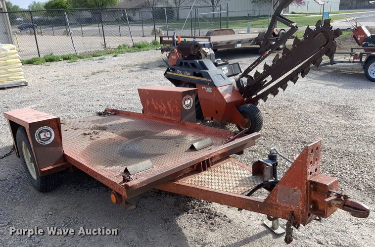 image for item NV9035 2003 Ditch Witch 1820H trencher with trailer