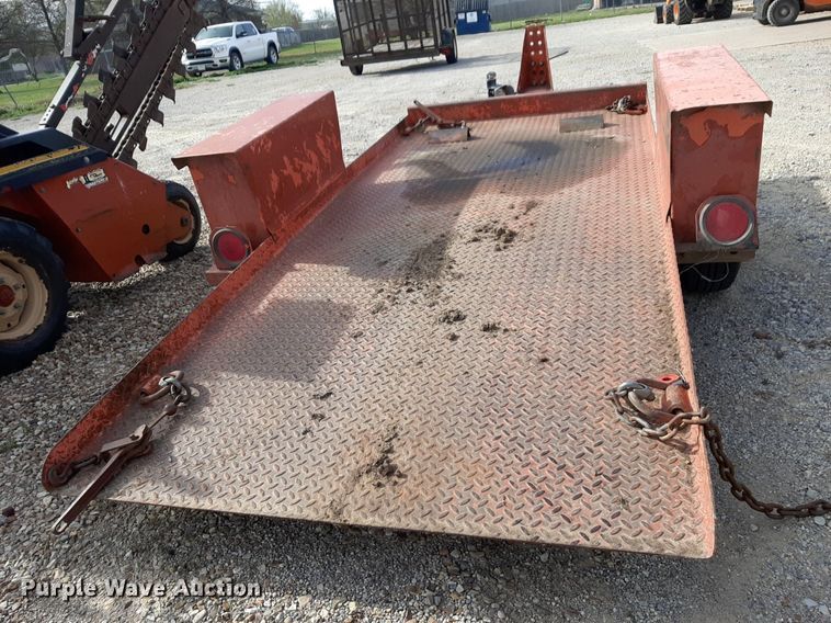 image for item NV9035 2003 Ditch Witch 1820H trencher with trailer