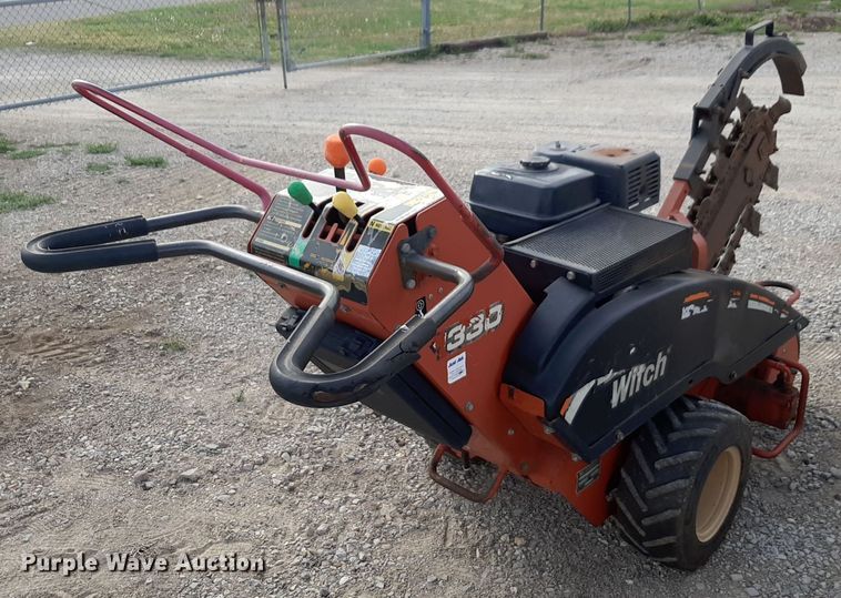 image for item NV9036 2006 Ditch Witch 1330 trencher with trailer