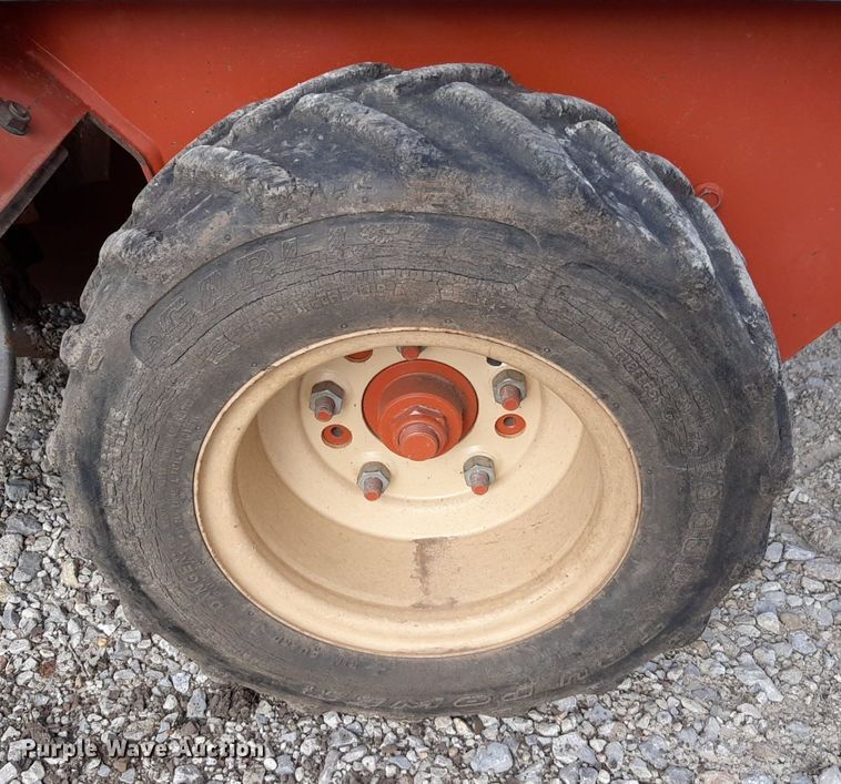 image for item NV9036 2006 Ditch Witch 1330 trencher with trailer