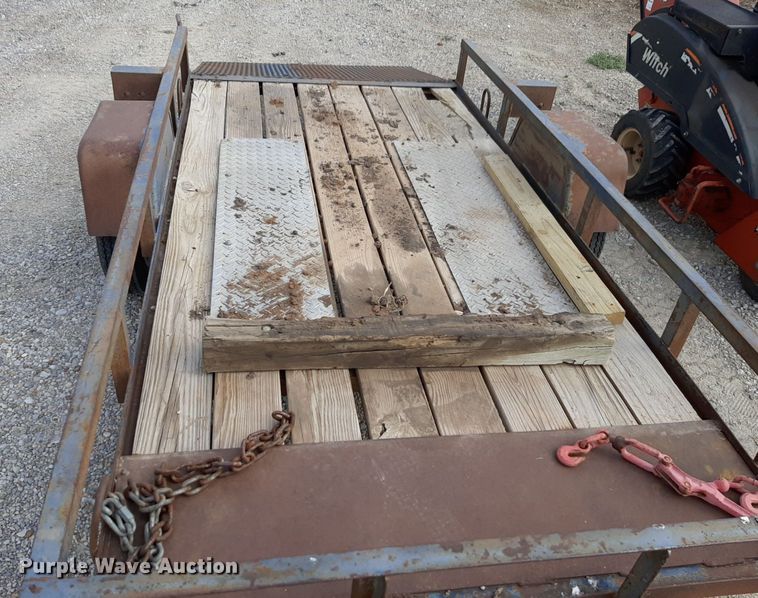 image for item NV9036 2006 Ditch Witch 1330 trencher with trailer