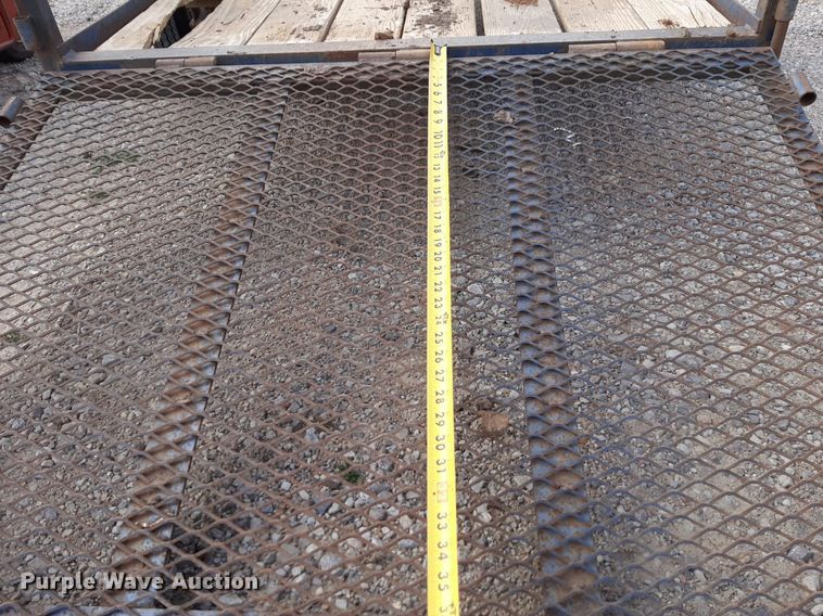 image for item NV9036 2006 Ditch Witch 1330 trencher with trailer