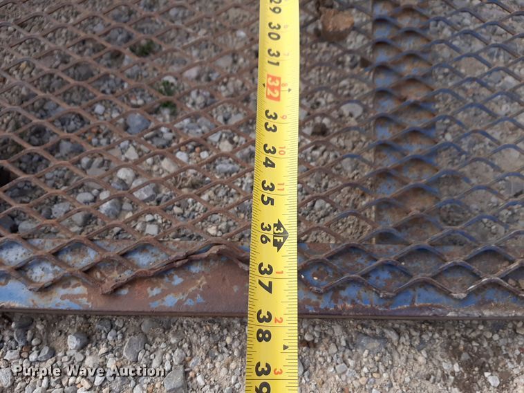 image for item NV9036 2006 Ditch Witch 1330 trencher with trailer