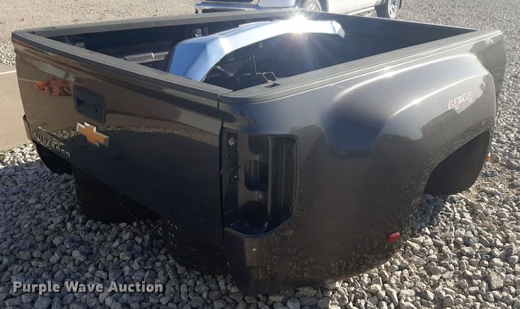 image for item NV9093 2014 Chevrolet Silverado 3500 pickup truck bed