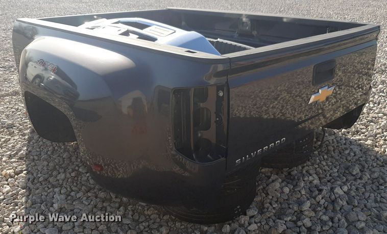 image for item NV9093 2014 Chevrolet Silverado 3500 pickup truck bed