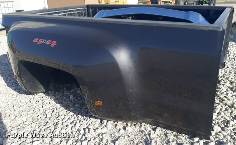 image for item NV9093 2014 Chevrolet Silverado 3500 pickup truck bed