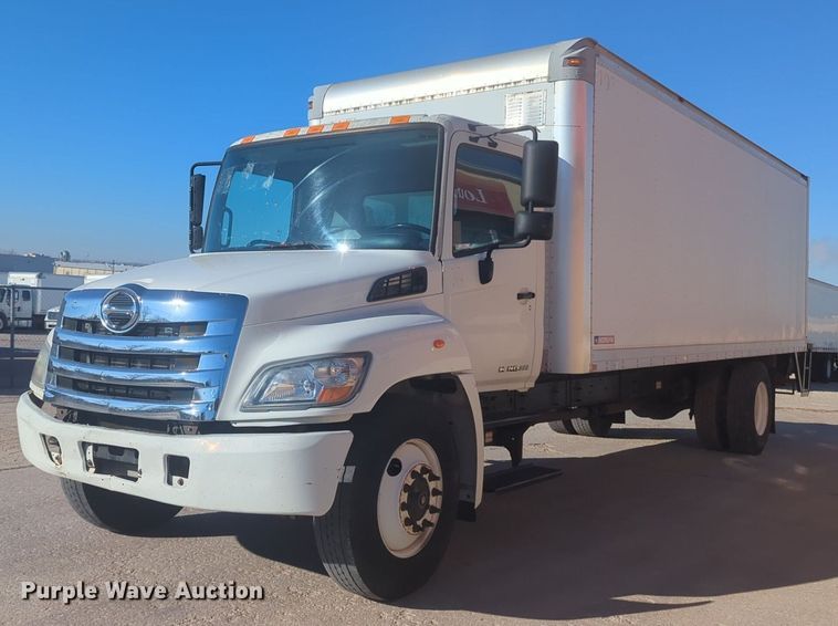 image for item NZ9306 2011 Hino 268 box truck