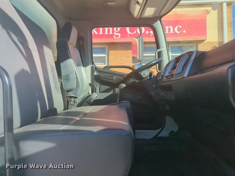 image for item NZ9306 2011 Hino 268 box truck