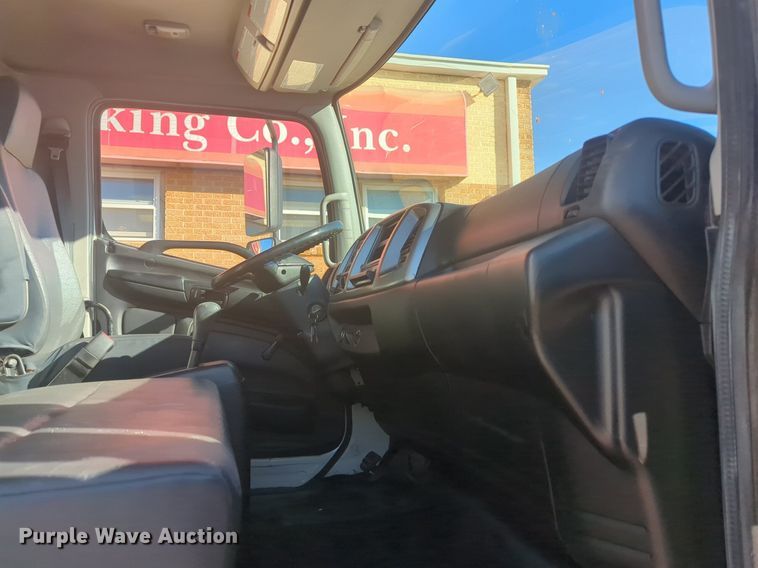 image for item NZ9306 2011 Hino 268 box truck