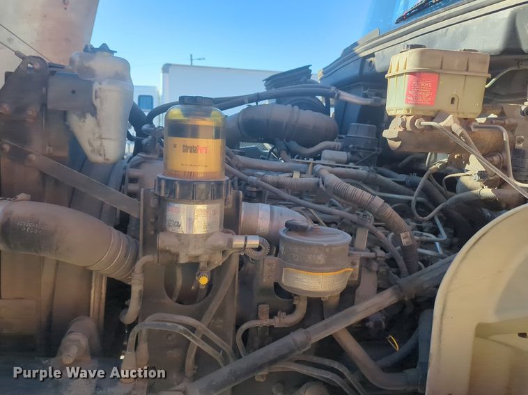 image for item NZ9306 2011 Hino 268 box truck