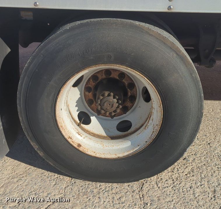 image for item NZ9306 2011 Hino 268 box truck