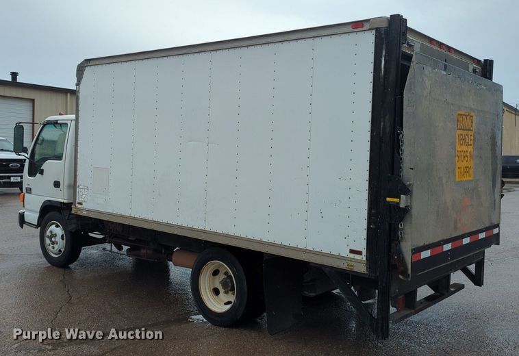 image for item NZ9549 1998 GMC W4500 box truck