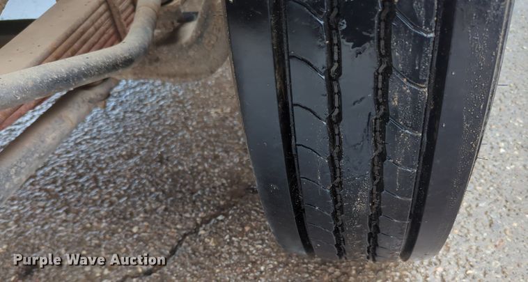 image for item NZ9549 1998 GMC W4500 box truck