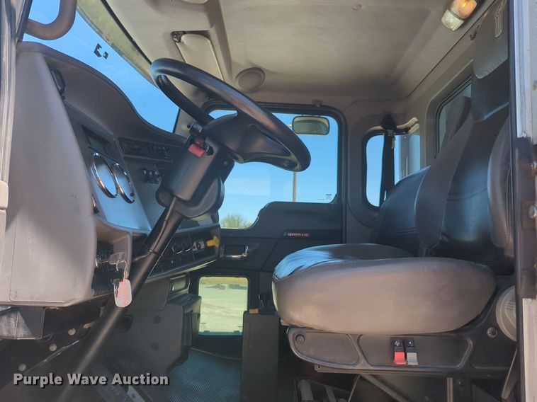 image for item NZ9559 2016 Kenworth T270 dump flatbed truck