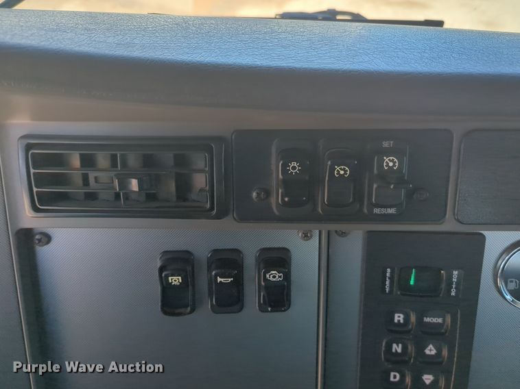 image for item NZ9559 2016 Kenworth T270 dump flatbed truck