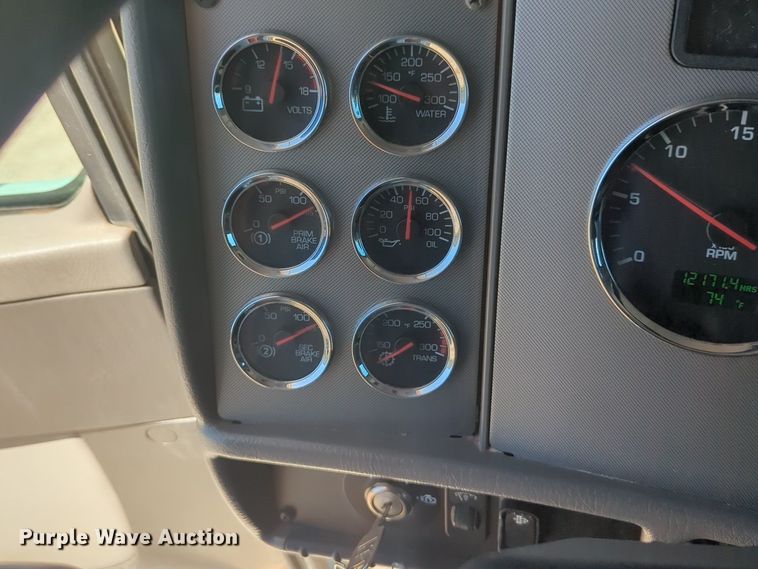 image for item NZ9559 2016 Kenworth T270 dump flatbed truck