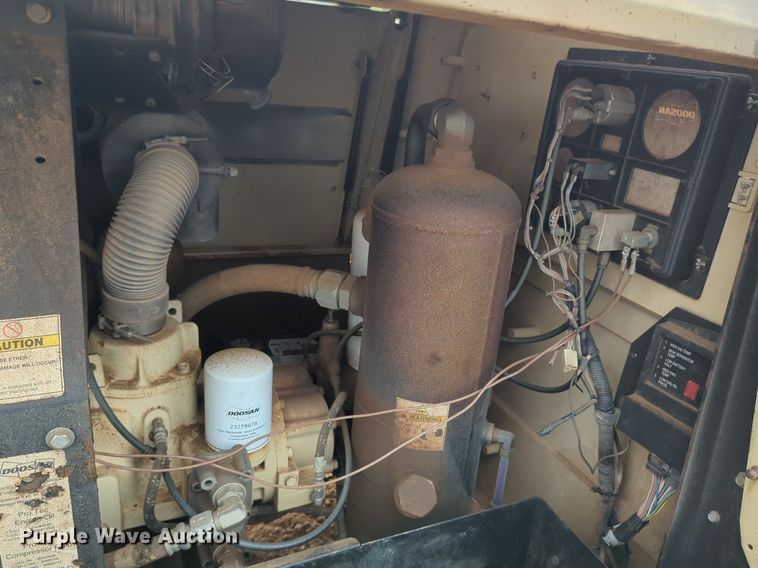 image for item NZ9567 2013 Doosan P185WYM-1-J air compressor