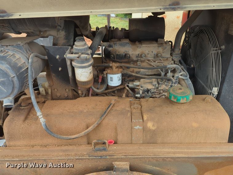 image for item NZ9567 2013 Doosan P185WYM-1-J air compressor