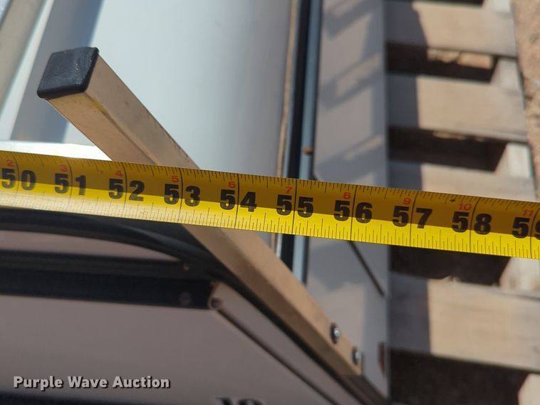 image for item NZ9597 Leer pickup truck bed topper