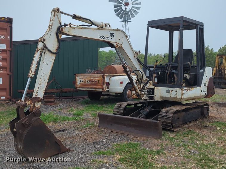 image for item NZ9600 1989 Bobcat 100 mini excavator