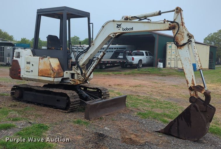 image for item NZ9600 1989 Bobcat 100 mini excavator