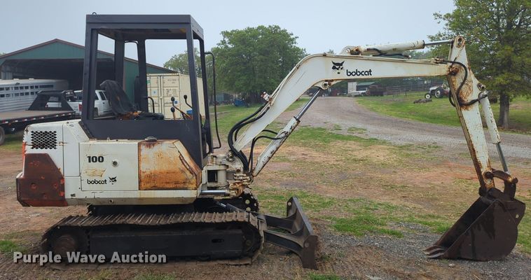 image for item NZ9600 1989 Bobcat 100 mini excavator