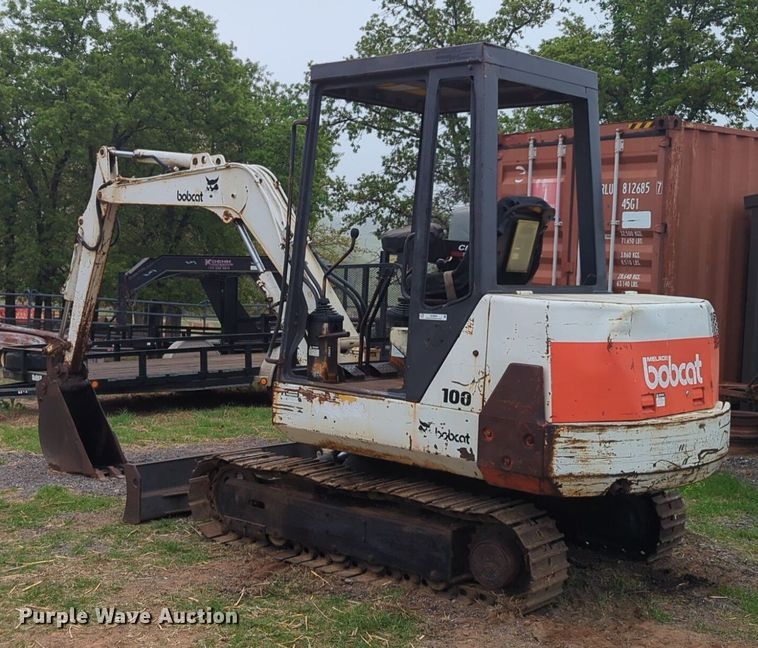 image for item NZ9600 1989 Bobcat 100 mini excavator