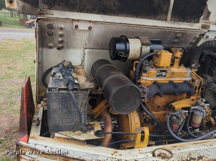 image for item NZ9600 1989 Bobcat 100 mini excavator