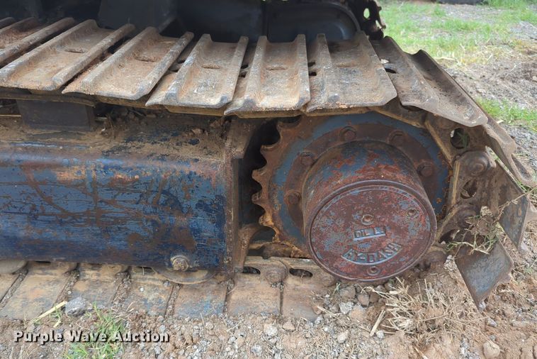 image for item NZ9600 1989 Bobcat 100 mini excavator