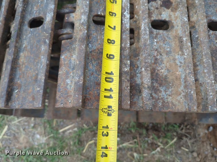 image for item NZ9600 1989 Bobcat 100 mini excavator