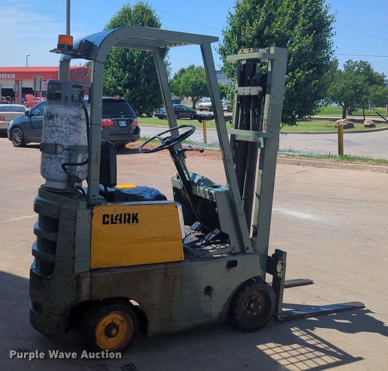 image for item NZ9617 Clark C20 forklift